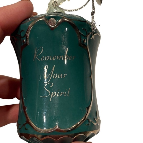 Bradford Edition 2001 Joyce Patti Moonlit Trail
3 Piece Ornament Collection - Picture 5 of 15